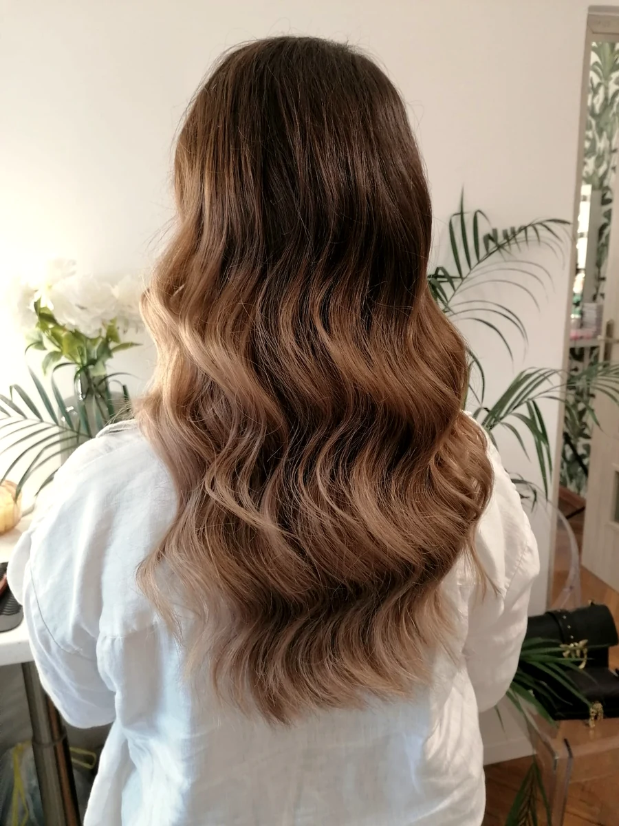 Realizacja: fale brunetka